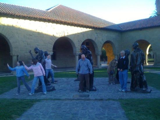 playing-statues.jpg