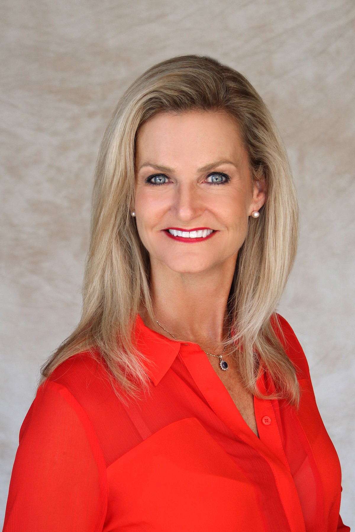 Karen Lindsey, Realtor